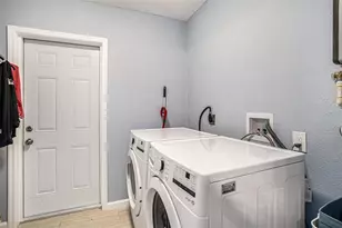 705 Bayshore Dr, Tarpon Springs, FL 34689 - Photo 16