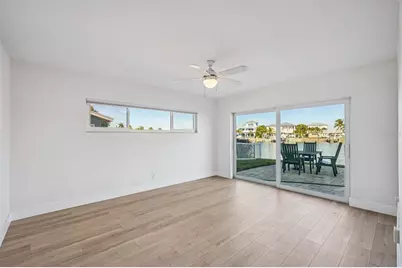 11055 6th Street E, Treasure Island, FL 33706 - Photo 20