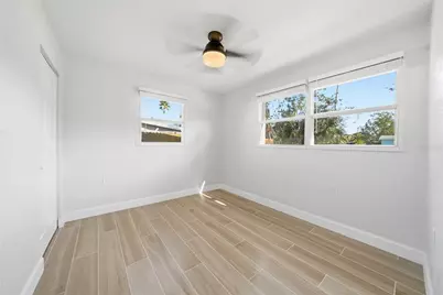 4234 Des Moines Street NE, Saint Petersburg, FL 33703 - Photo 28