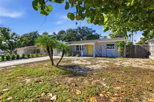 8288 137th Ln, Seminole, FL 33776 - Photo 2