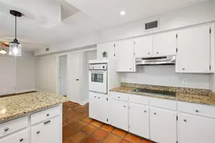 1218 Lake Ariana Blvd, Auburndale, FL 33823 - Photo 14