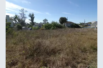 523 Doric Court, Tarpon Springs, FL 34689 - Photo 2