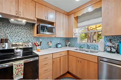 1109 Commodore Street, Clearwater, FL 33755 - Photo 10