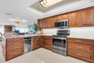 12274 1st St W, Treasure Island, FL 33706 - Photo 10