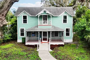 210 15th St E, Bradenton, FL 34208 - Photo 2