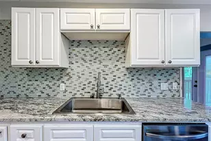 210 15th St E, Bradenton, FL 34208 - Photo 22