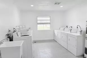 3301 58th Ave S, Saint Petersburg, FL 33712 - Photo 12