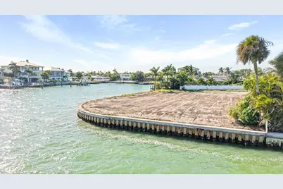 745 126th Avenue, Treasure Island, FL 33706 - Photo 8