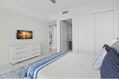 301 1st Street S #2402, Saint Petersburg, FL 33701 - Photo 20