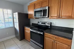 2023 Fluorshire Dr, Brandon, FL 33511 - Photo 8