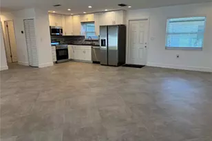 5815 Erin Ln S, Saint Petersburg, FL 33712 - Photo 4