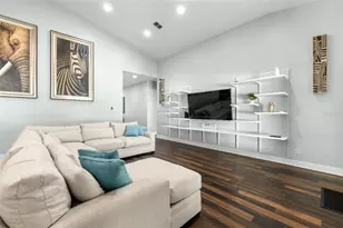 3211 Moran Rd, Tampa, FL 33618 - Photo 14