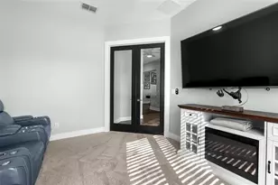 3211 Moran Rd, Tampa, FL 33618 - Photo 8