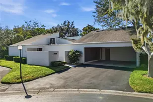 4129 Northmeadow Cir, Tampa, FL 33618 - Photo 2