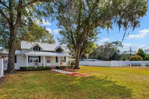 611 N Wiggins Rd, Plant City, FL 33566 - Photo 4