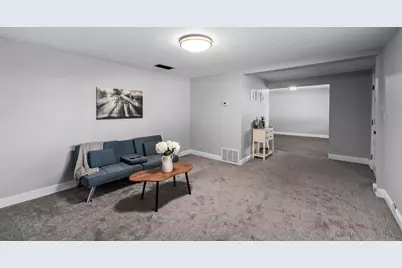 611 N Wiggins Road, Plant City, FL 33566 - Photo 12