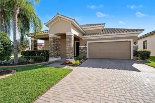 11851 Frost Aster Dr, Riverview, FL 33579 - Photo 4
