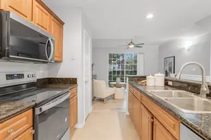 5246 Hampton Beach Pl, Tampa, FL 33609 - Photo 8