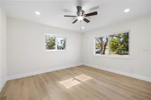 6850 7th St S, Saint Petersburg, FL 33705 - Photo 28