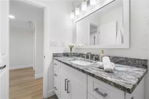 6850 7th St S, Saint Petersburg, FL 33705 - Photo 36