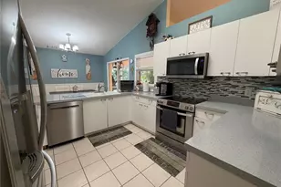 6005 Promenade Ct, Bradenton, FL 34203 - Photo 2