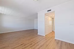 4890 Bay St NE, Saint Petersburg, FL 33703 - Photo 14