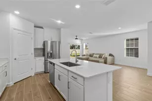 10965 Teal Lagoon Isle, San Antonio, FL 33576 - Photo 6