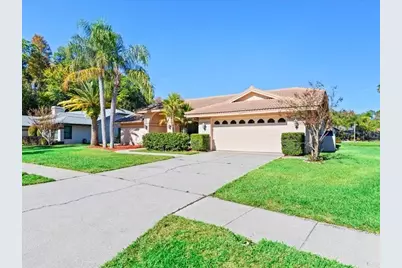 607 Waterford Circle E, Tarpon Springs, FL 34688 - Photo 4