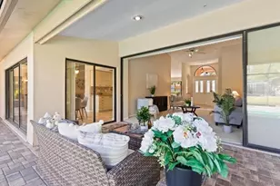 607 Waterford Cir E, Tarpon Springs, FL 34688 - Photo 10