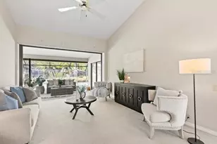 607 Waterford Cir E, Tarpon Springs, FL 34688 - Photo 8