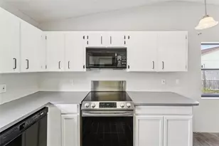 40 Flower Hill Ln, Palm Coast, FL 32137 - Photo 16