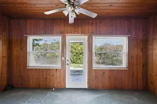 6221 Dartmouth Ave N, Saint Petersburg, FL 33710 - Photo 40