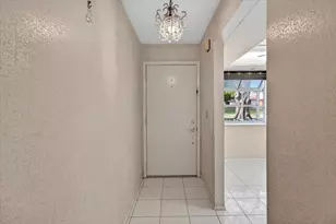 2211 Lark Cir W, Palm Harbor, FL 34684 - Photo 6