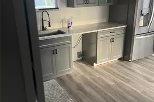 1006 Kenmore Dr, Brandon, FL 33510 - Photo 4