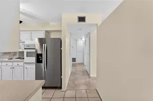 1204 Hacienda Dr, Sun City Center, FL 33573 - Photo 10