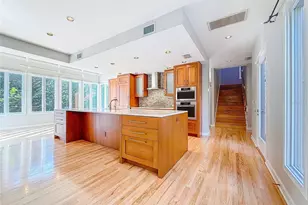 1351 Willow Brk Dr, Palm Harbor, FL 34683 - Photo 2