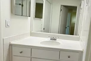 14604 Pine Glen Cir, Lutz, FL 33559 - Photo 8