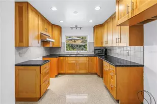 7047 S Shore Dr S, South Pasadena, FL 33707 - Photo 8