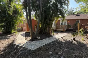 3813 W De Leon St, Tampa, FL 33609 - Photo 10