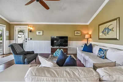 612 Fern Street, Anna Maria, FL 34216 - Photo 8