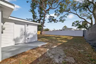 11197 102nd Ln, Largo, FL 33773 - Photo 6