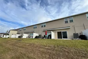 11751 Glenside Ter, Palmetto, FL 34221 - Photo 10