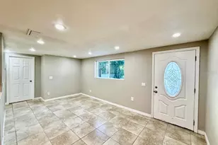 2406 S 69th St, Tampa, FL 33619 - Photo 4