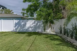 6709 Cardinal Dr S, Saint Petersburg, FL 33707 - Photo 64