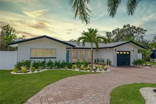 6709 Cardinal Dr S, Saint Petersburg, FL 33707 - Photo 80