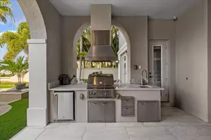 6025 Beacon Shores St, Tampa, FL 33616 - Photo 80