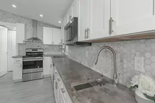 1428 Illinois Ave, Palm Harbor, FL 34683 - Photo 14