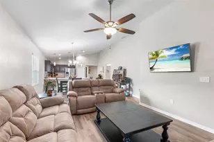 220 St Georges Cir, Eagle Lake, FL 33839 - Photo 16