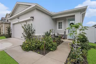 19056 Heavenside Ct, Spring Hill, FL 34610 - Photo 2