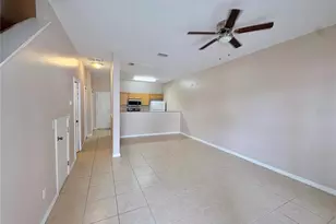 12007 Peach Grv Ct, Seffner, FL 33584 - Photo 2